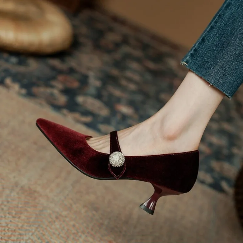 Womens Heels - 와인 레드 포인티드 토 메리 제인
